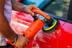 How to use a car polisher